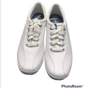 NWOT Keds white Sneakers size women 8 NWOT